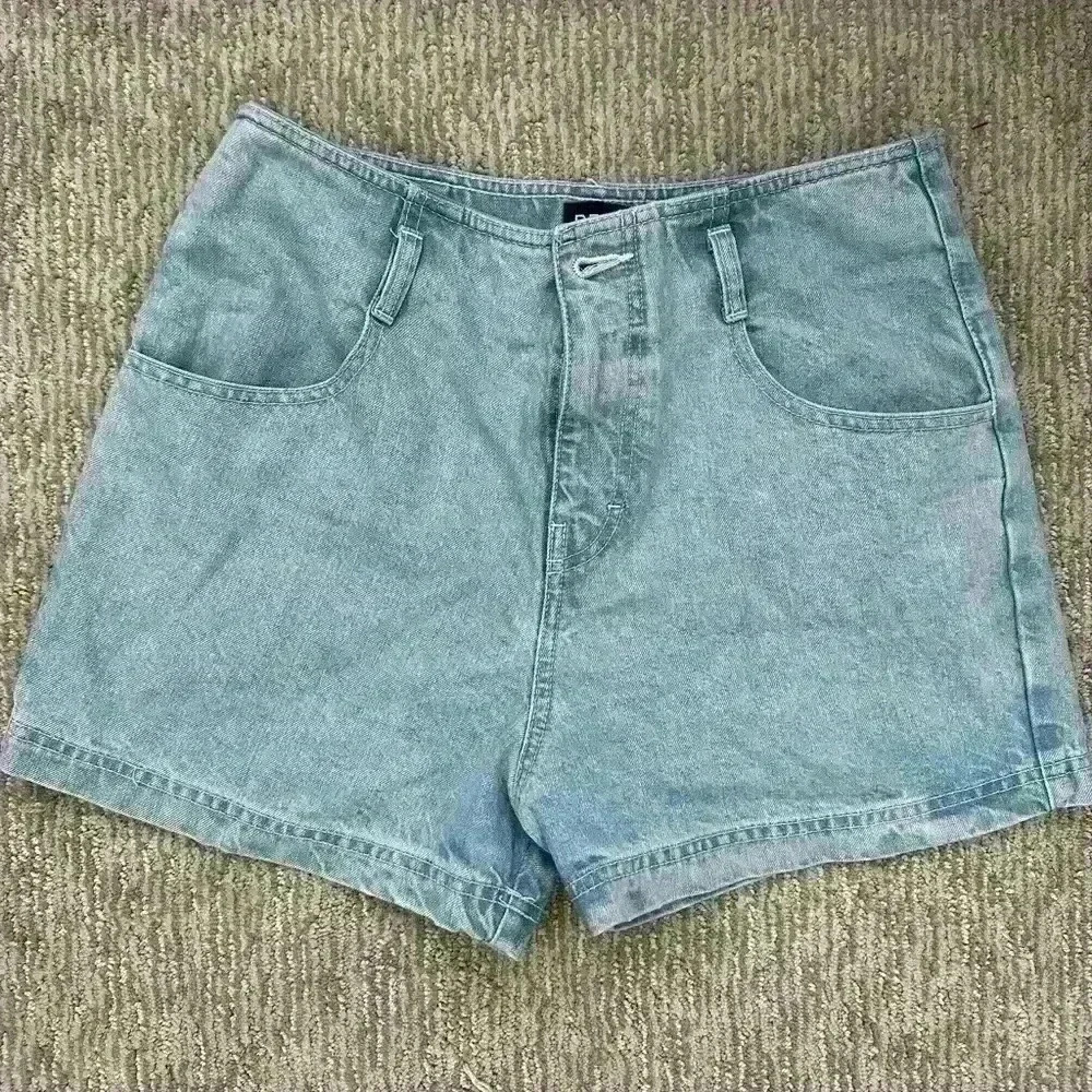 BDG by Urban Outfitters Light Wash Denim High Waisted Mom Shorts